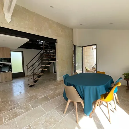 Pierre De Jade Holiday home Neuille-Pont-Pierre