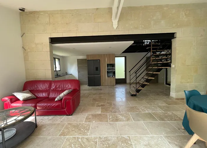 Dom wakacyjny Pierre De Jade